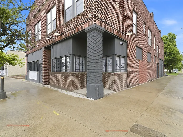 1445 E Main St #A — Photo 4