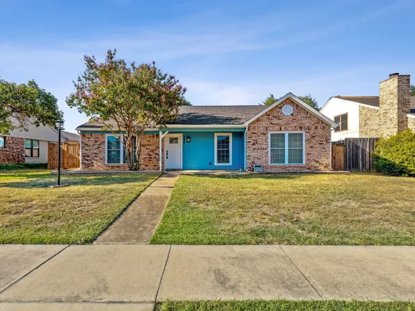 409 Creekmeadow Ln, Lewisville, TX 75067