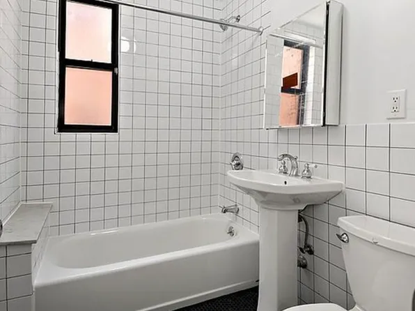 1075 Grant Avenue image 18 of 21