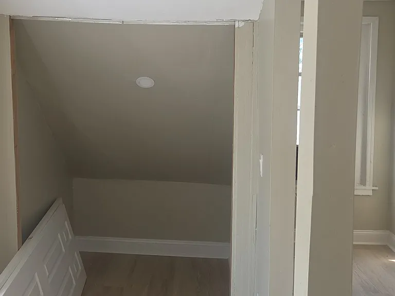 315 E Price St #3 — Photo 6