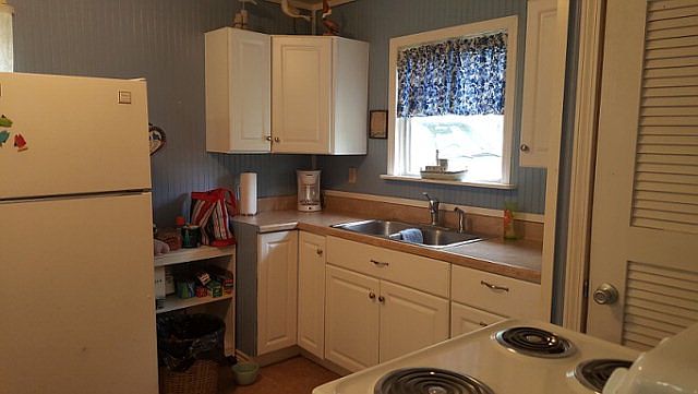 2nd image of 909 W Washington Ave