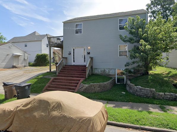 208 S Pacific St #2