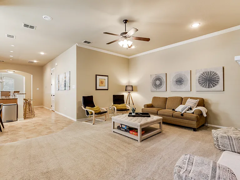 231 Carrington Ln — Photo 23