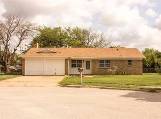 308 Prairie View Ct, Crowley, TX 76036