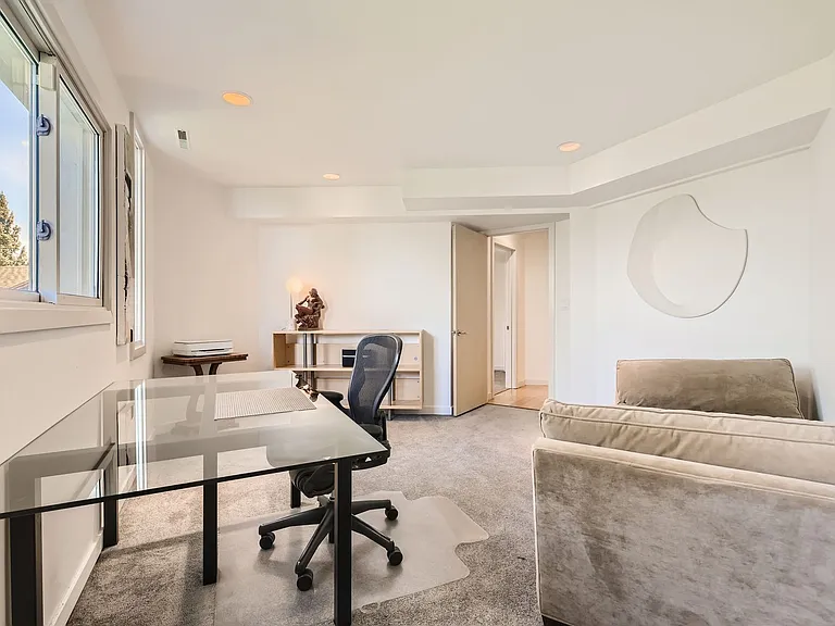 450 College Ave — Photo 30