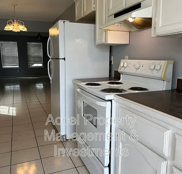 1522 W Nolana Ave #A — Photo 4