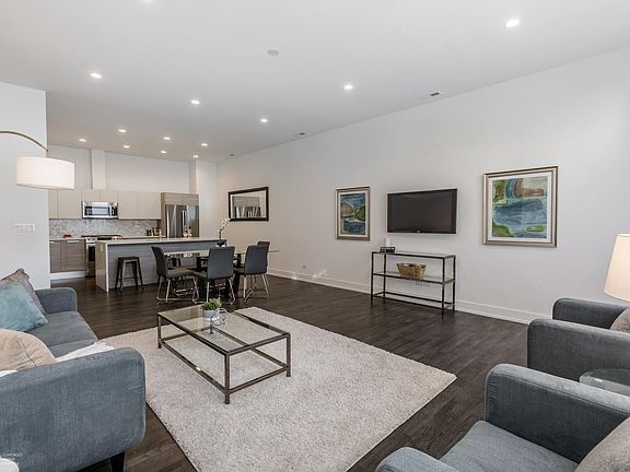 2nd image of 808 S Oakley Blvd #2