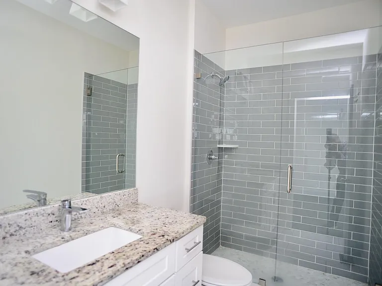 2008 Ocean Dr NW #2008 — Photo 15