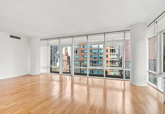 4th image of 310 E 53rd St APT 14B