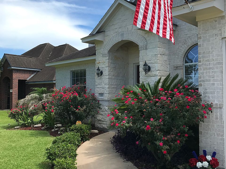 1st image of 111 Majestic Oak Cir
