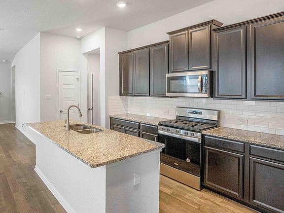 5th image of 12814 Moose Cir