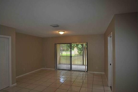 2nd image of 5012 SW 89th Ave