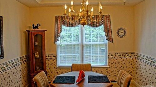 4th image of 106 Glen Oaks Ct