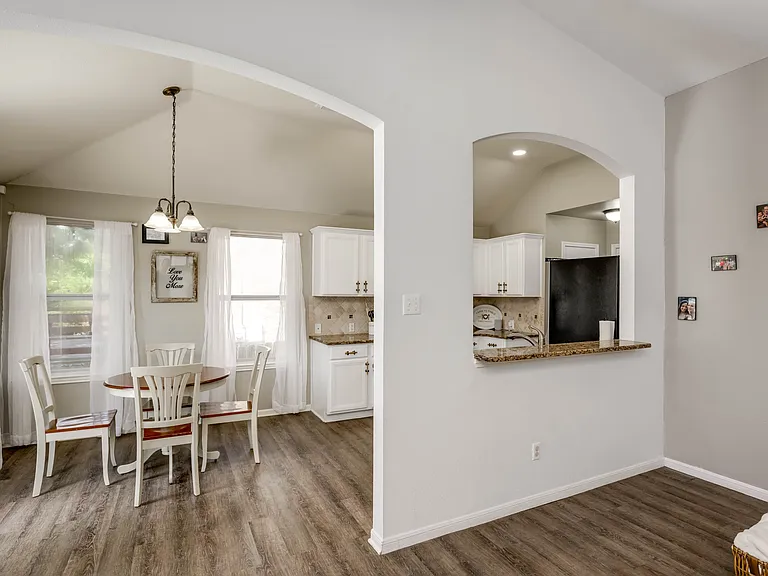 3625 Hawk Ridge St — Photo 12