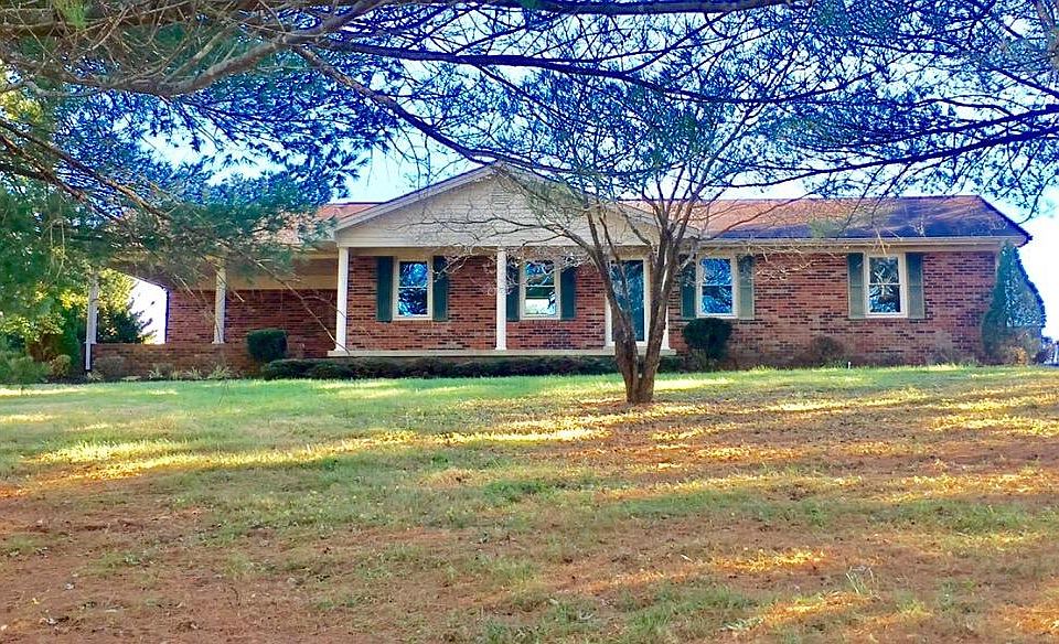 2nd image of 3329 S Laurel Rd