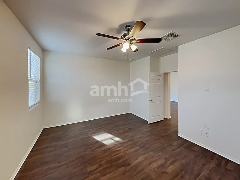 1688 E Primavera Way — Photo 10