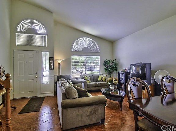 2nd image of 21560 Foxwood Ct
