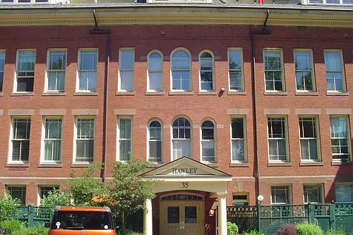 35 New South St Photo 1