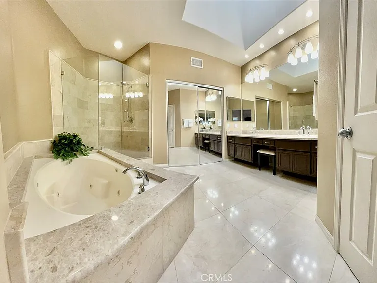 26465 La Traviata — Photo 24