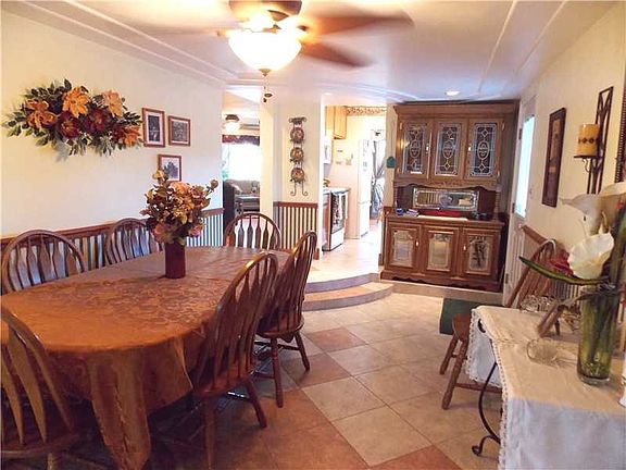 4th image of 1914 Alderson Ave