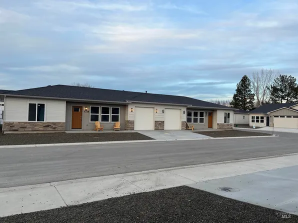 1215 Phillips Cir, Ontario, OR 97914