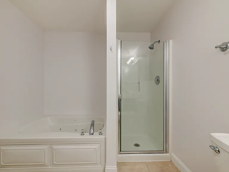 1033 Yale Ave — Photo 16