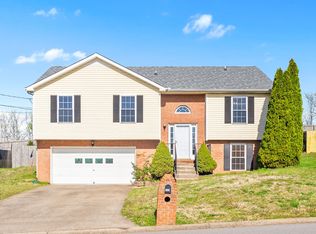 1488 Buchanon Dr, Clarksville, TN 37042