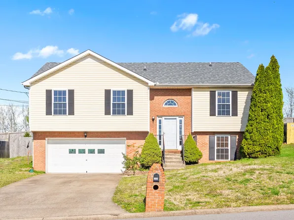1488 Buchanon Dr, Clarksville, TN 37042