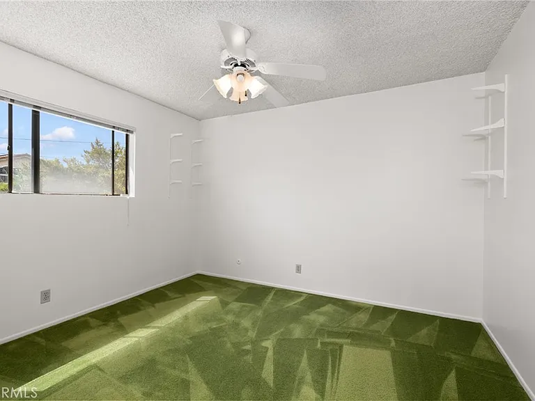 5 Carol Pine Ln — Photo 30