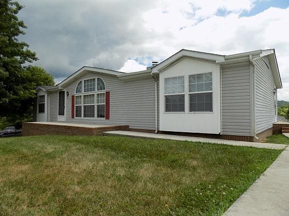 1st image of 111 Alexander Crossings Dr