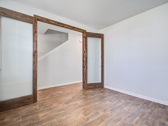 4th image of 514 Sybilwood Ln