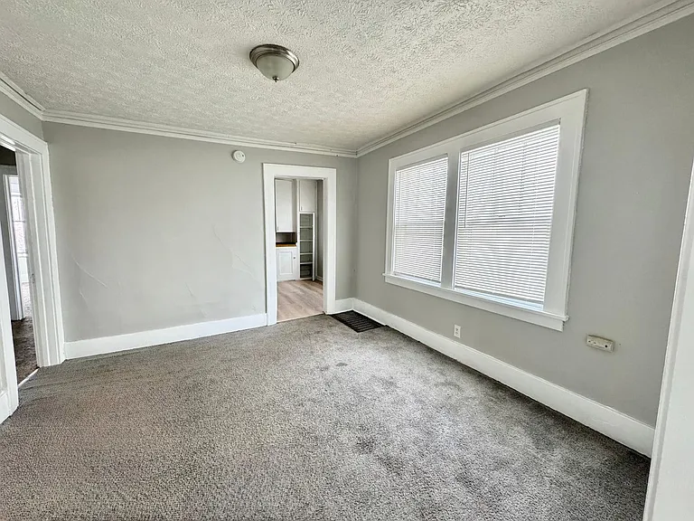 77-79 Elba St — Photo 7