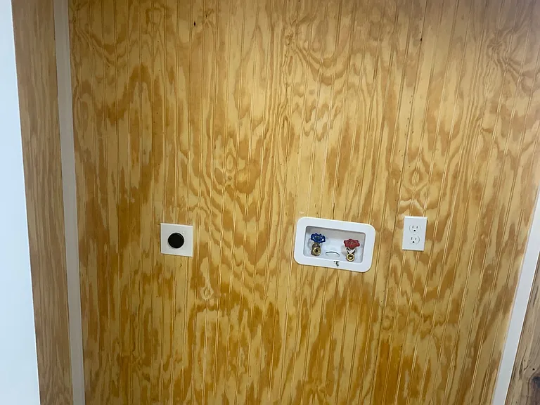 636 Olive St #D — Photo 8