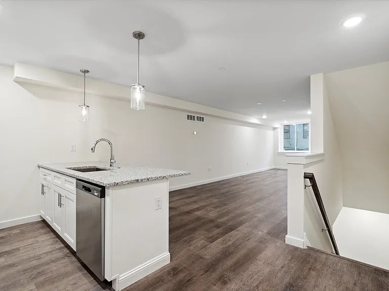 1502 N Randolph St #12B — Photo 6