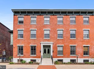 1711 Green St #1711C, Philadelphia, PA 19130