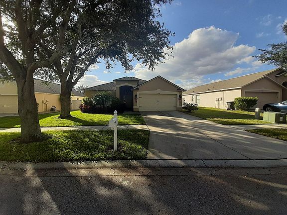 2nd image of 2716 Buckhorn Preserve Blvd