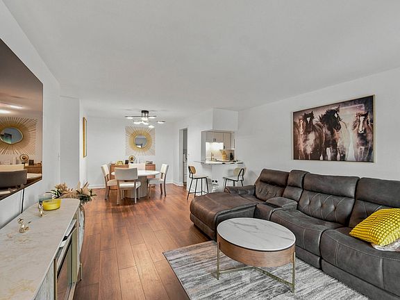3rd image of 7231 Wolf Rd #208