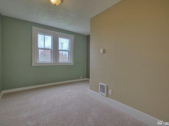 4th image of 5206 66th Ave E