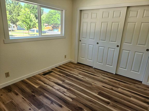 5th image of 12297 Blackwell Rd