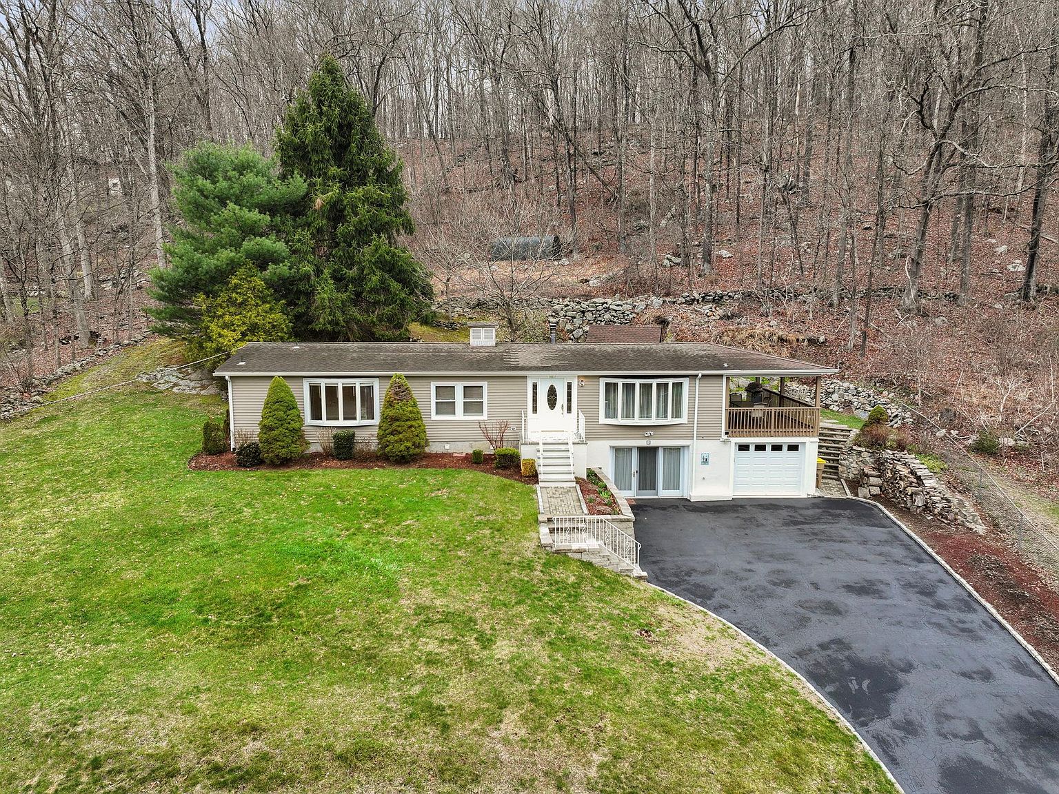 971 Peekskill Hollow Road, Putnam Valley, NY 10579 | Zillow