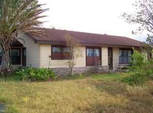 1639 Falksen Rd, Port Lavaca, TX 77979