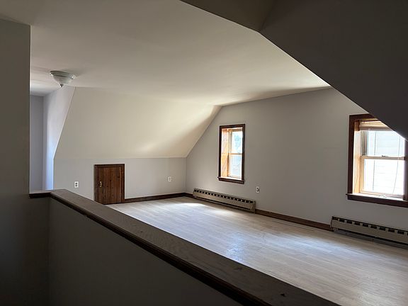 5th image of 613 Spring St #2