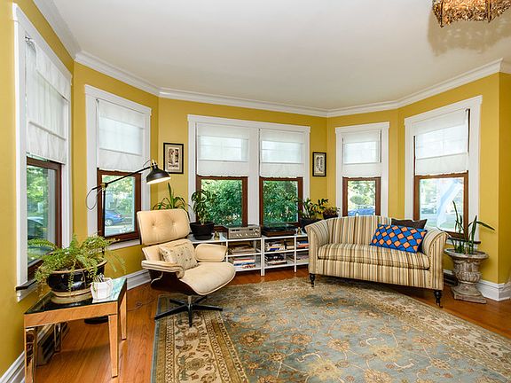 5th image of 5717 W Wilson Ave