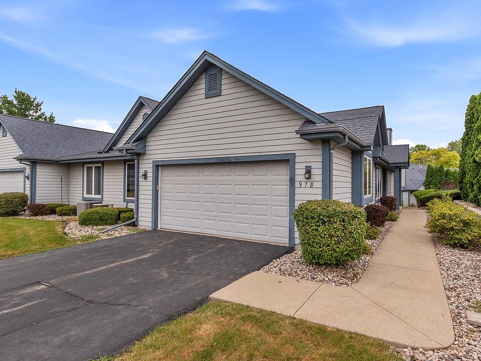 1st image of 978 Bay View CIRCLE