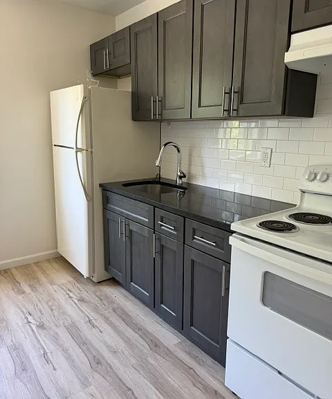 81 Shaker Heights Rd #91-51 — Photo 1