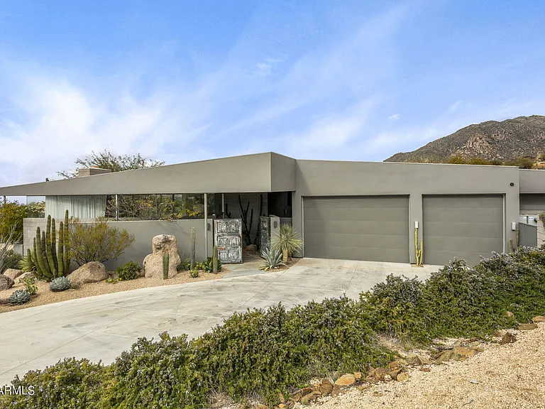 11426 E Kendra Ln — Photo 2