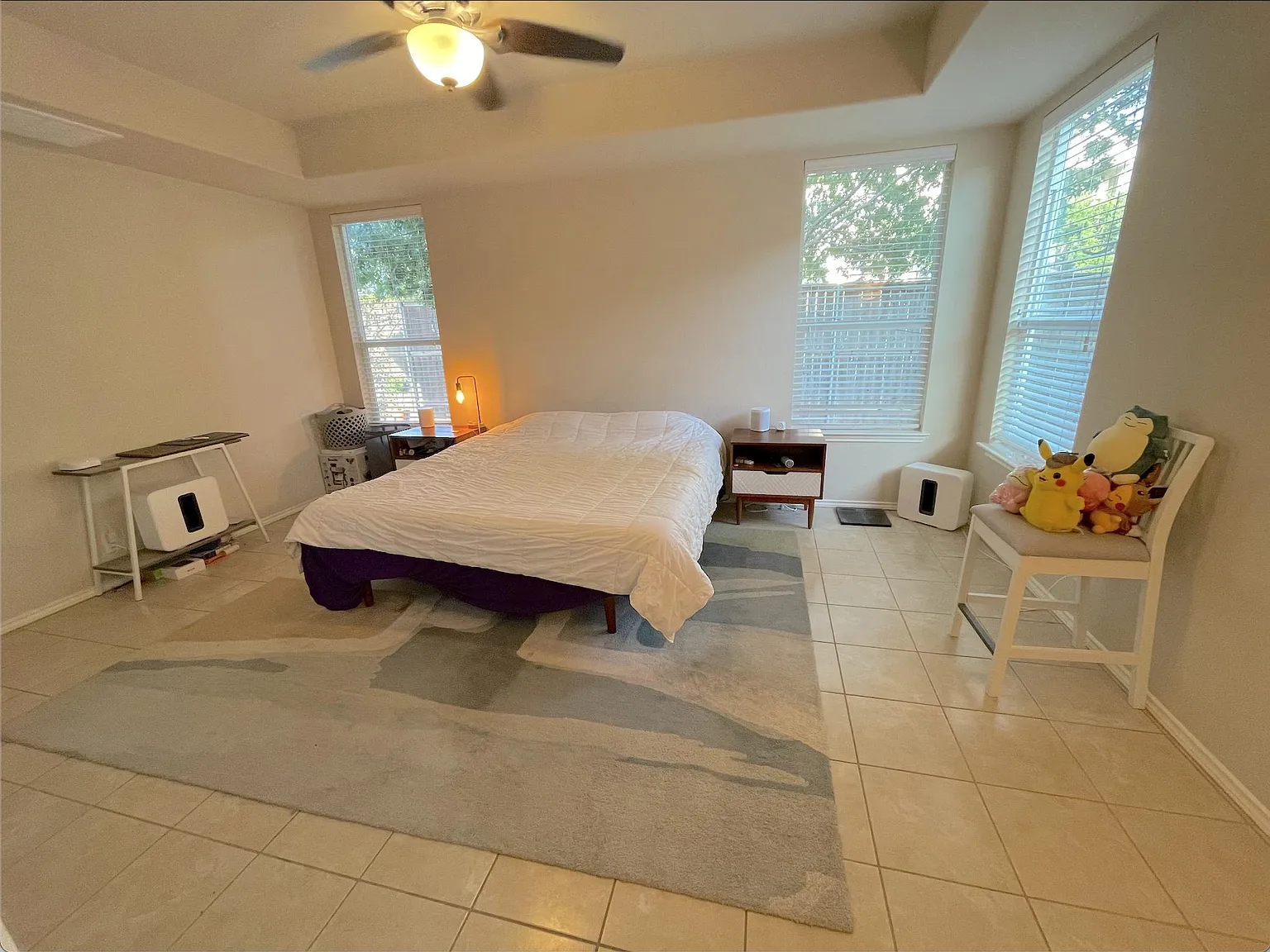 5 bed, 2.5 bath, 2416 sqft, $2,450 — Photo 3