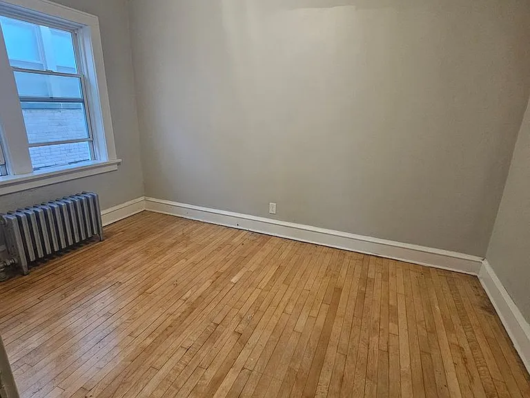 3279 S Kinnickinnic Ave. (6 Unit) — Photo 5