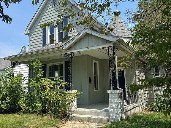 3rd image of 407 Portland Ave