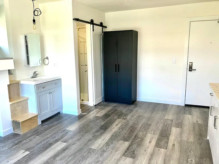 10734 Stone Ave N #103 — Photo 5